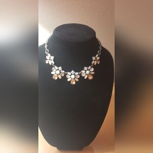 Short necklace